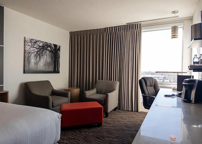 Carriage House Hotel And Conference Centre