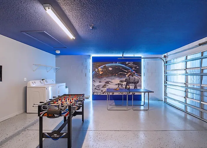 4Br Family Resort Home - Private Pool & Games Room
