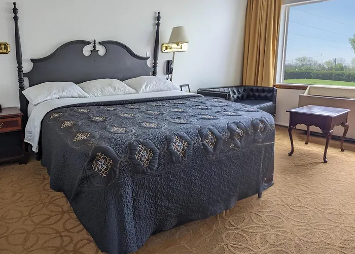 South Side Inn - Burlington
