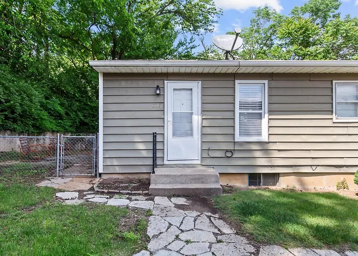 Duplex Hideaway In Saint Charles Mo