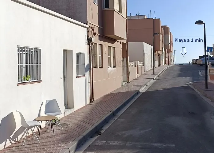Los Santos 2 Suites, playa a 1 min, 2 Hab, WiFi y Aire acondicionado