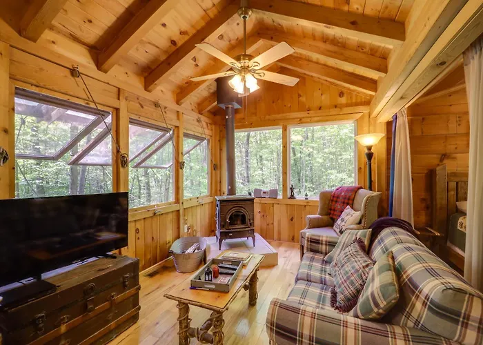 Marion Cabin On 92 Acres W/ Hot Tub & Trails