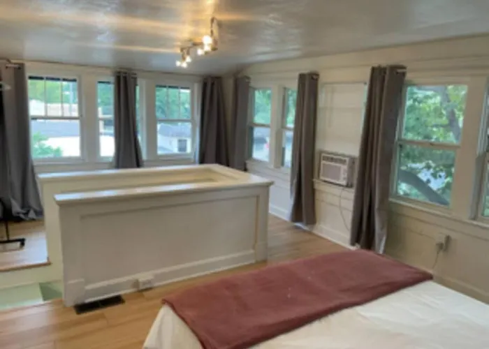 Entire Home For Families In Kansas City