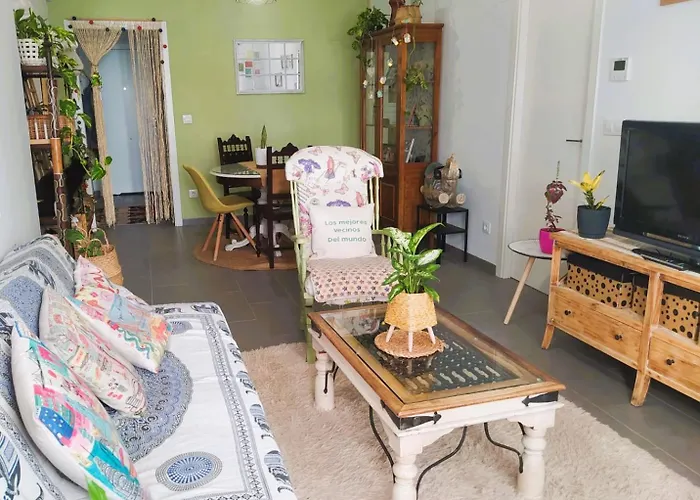 APARTAMENTO EN SALOBREÑA CERCA DEL MAR - CON PISCINA, GIMNASIO y GARAJE