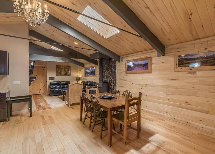 Lotus Mountain Suites The Gallery