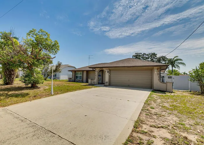 Heated Pool & Dog-Friendly Yard! Spring Hill Home