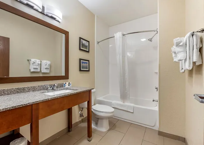 Comfort Inn & Suites Pueblo