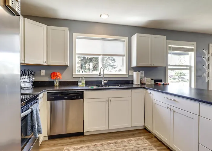 Charming Mcminnville Home - Walk To Wineries!