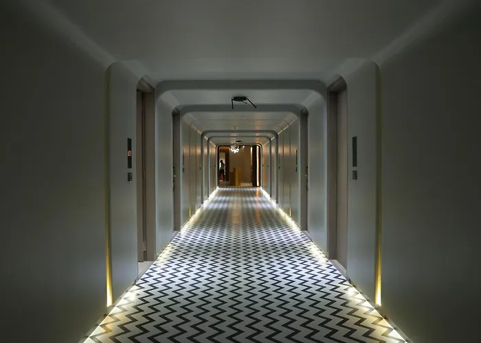 Hotel Empire Stay