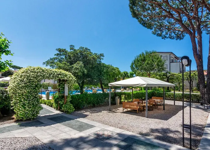 Hotel Apuana
