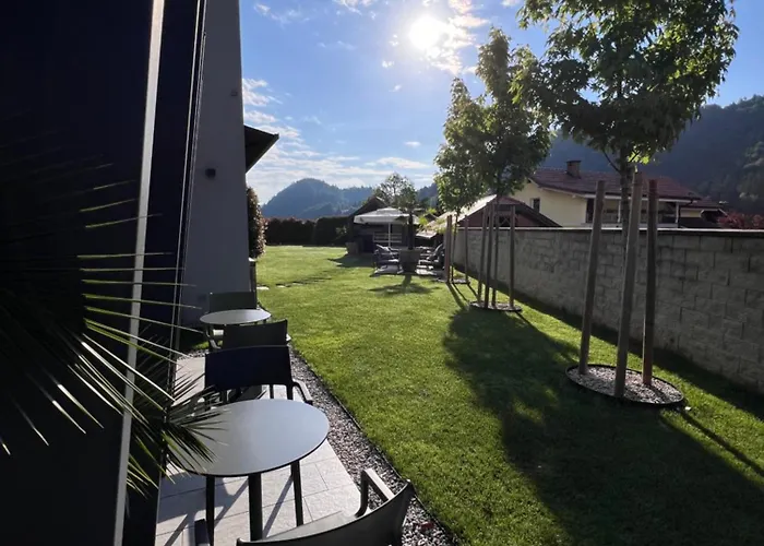 Na Vasi Restavracija In Prenocisca