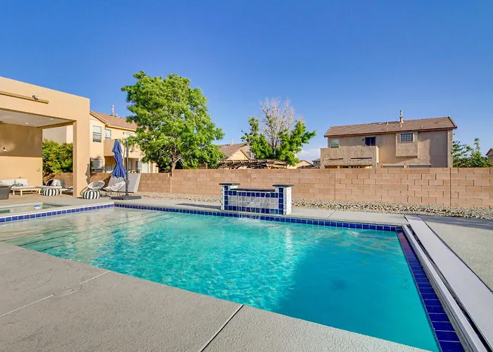 Rio Rancho Luxury W/ Pool, Hot Tub & Outdoor Tv