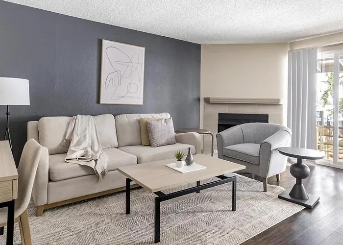 Landing Modern Apartment With Amazing Amenities