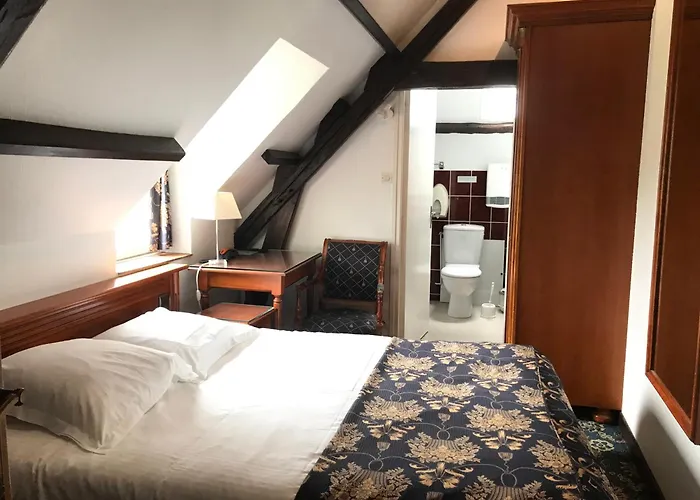 Logis Hôtel&Restaurant - Le Château Des Tourelles 3 étoiles
