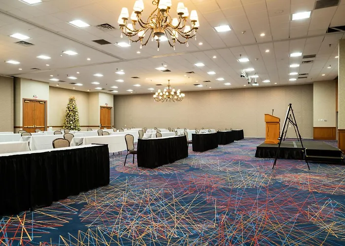 MCM Eleganté Hotel&Conference Center