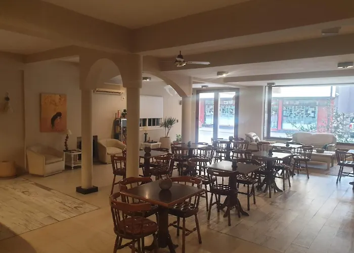 Los Monjes Hotel