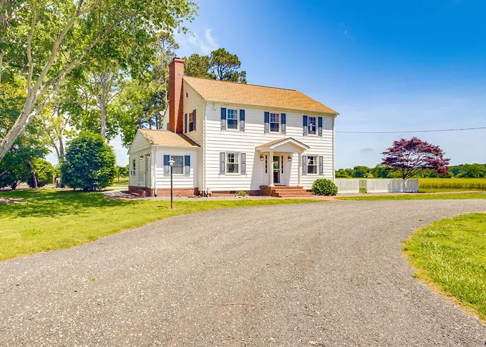 Pet-Friendly Home W/ Gazebo: Minutes To Beach!