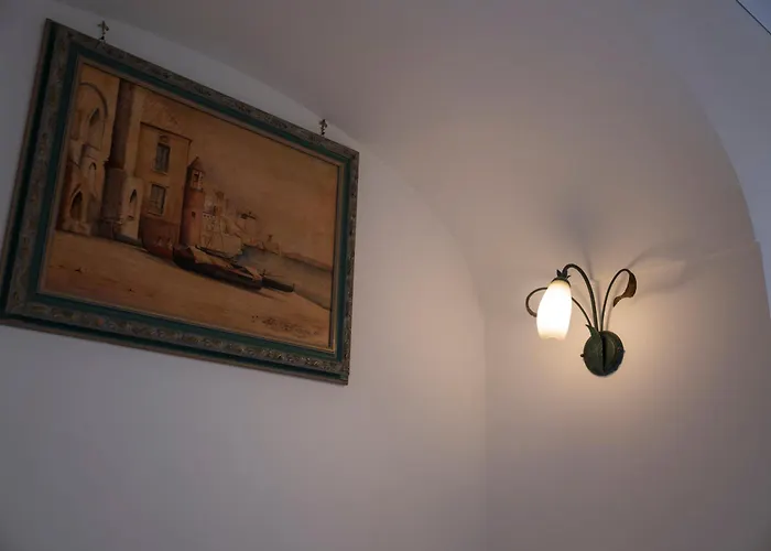 Hotel Antica Repubblica In The Historical Center 2 Minutes Away,At 170Mt, From The Sea