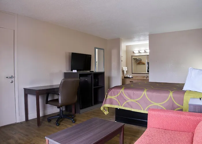 Super 8 By Wyndham Garysburg/Roanoke Rapids
