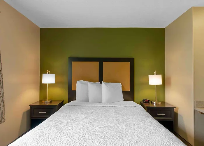 Extended Stay America Select Suites - Atlanta - Kennesaw Chastain Rd