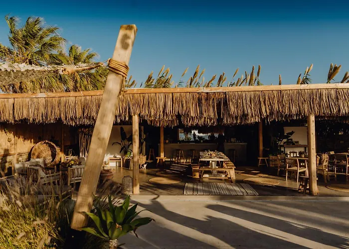 Seesoo Paros Beachfront Luxury Hideaway (Adults Only)