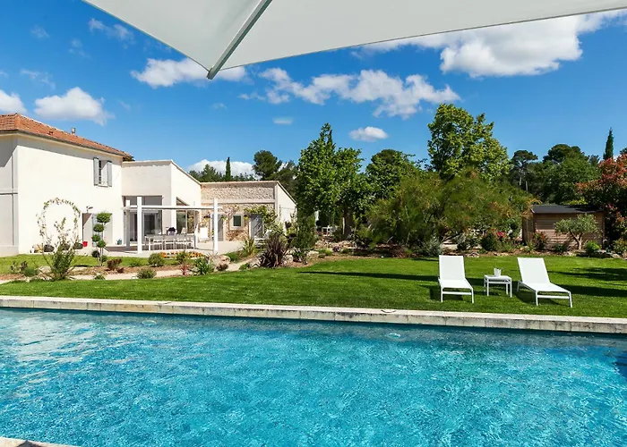 CHAMBRE ROMANTIQUE, JACUZZI et LIT D'EXCEPTION