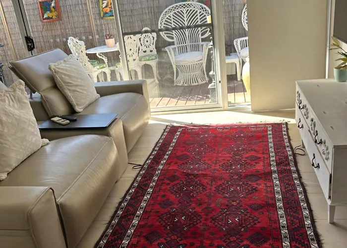 Whitfords Retreat - 2 Bedroom Unit