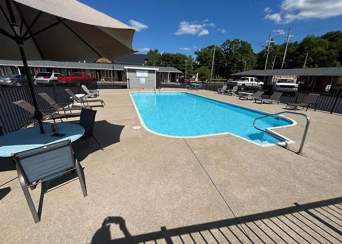 Valley Inn And Suites
