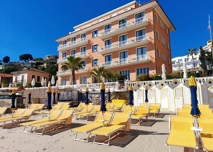 Hotel Golfo E Palme