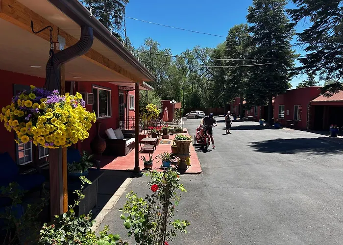 Rainbow Lodge And Inn
