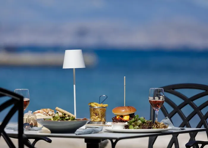 Melina Bay Boutique Hotel