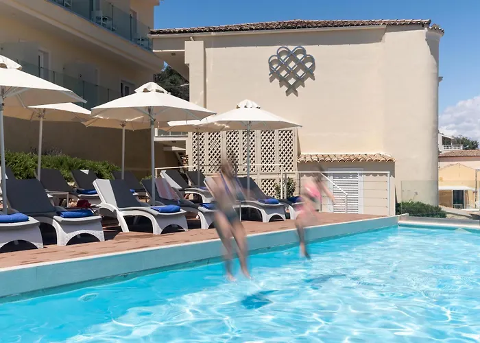 Melina Bay Boutique Hotel
