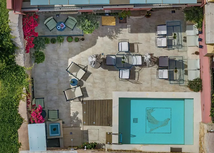 Phaedra Suites (Adults Only)