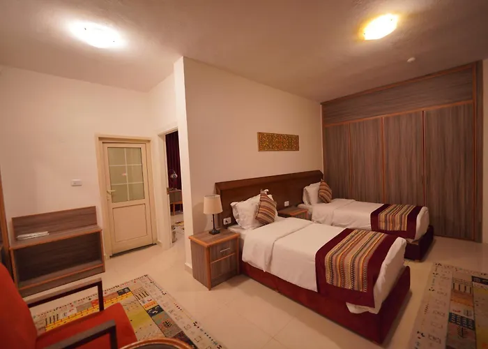 Petra Plaza Hotel