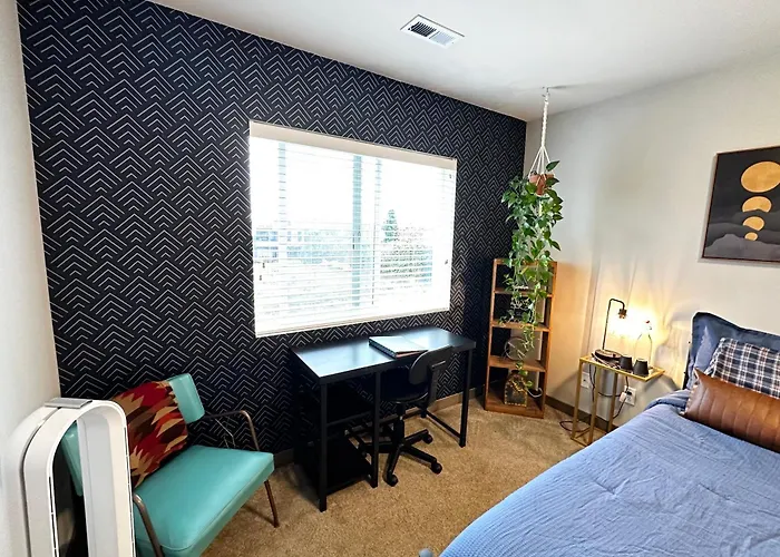 Central Tacoma Homestay With Breakfast Included -Private Room-