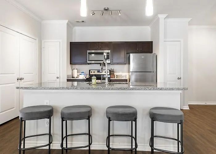 Landing Modern Apartment With Amazing Amenities