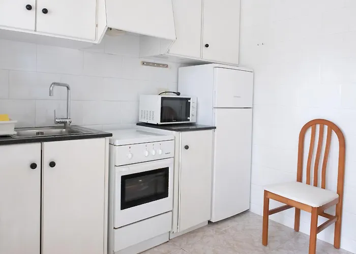Agusti Hostal