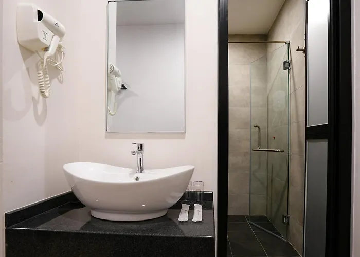 Stay 365 Hotel