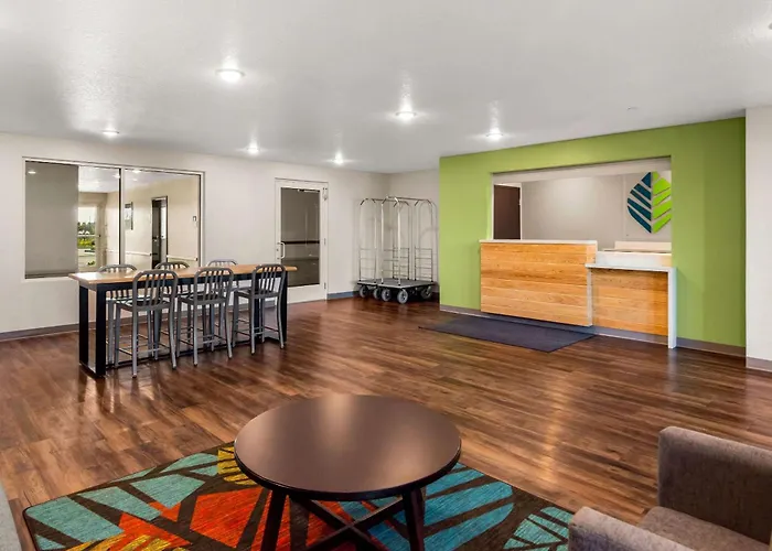 Woodspring Suites Port St Lucie