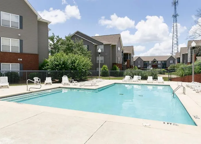 Vibrant Living Near Auburn University L 4Br 4Ba