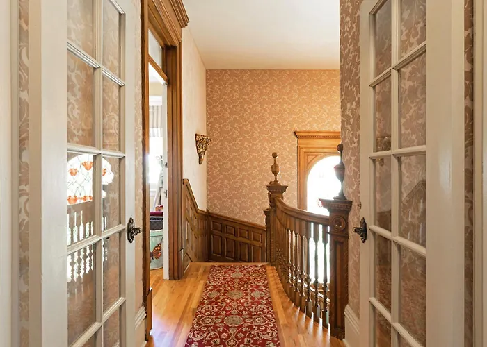 The Gibson Mansion Bed And Breakfast