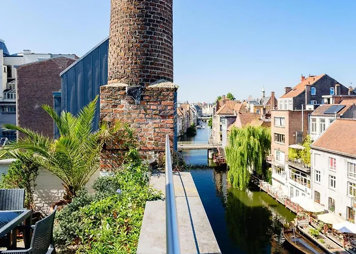 Budget Rooms By Ghent River