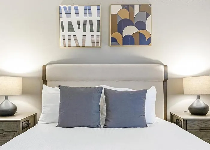 Landing Modern Apartment With Amazing Amenities