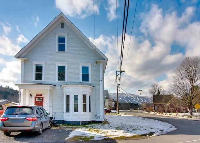 All-Season Ludlow Apartment: 3 Mi To Okemo Resort!