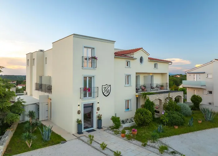 Gentlemen'S Hotel Zeus - Gaymen & Adults Only