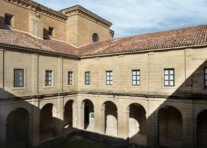 Parador De Sto. Domingo Bernardo De Fresneda