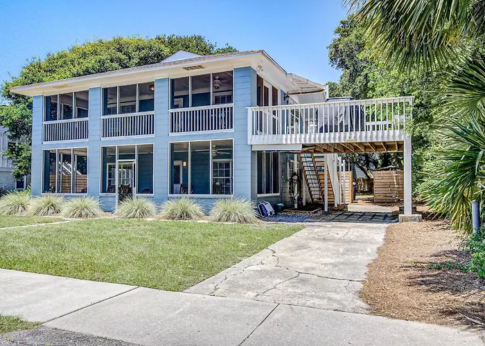 Palm Boulevard 2403