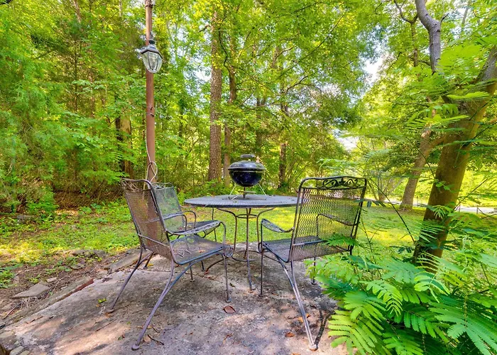 Salisbury Cottage ~ 7 Mi To High Rock Lake!