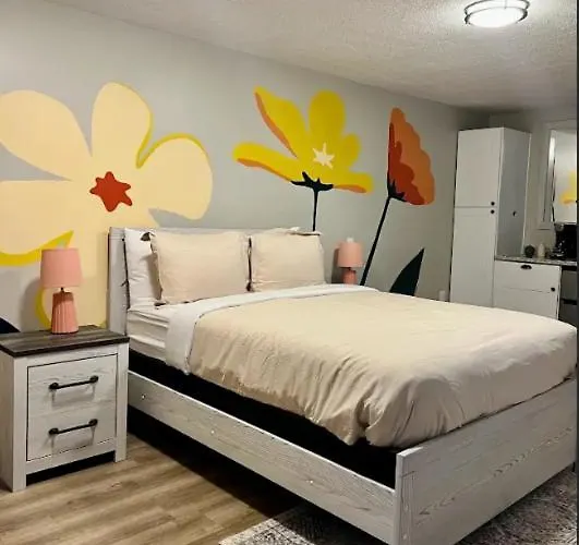 Wildflower Room At The Trailblazer Unit 15