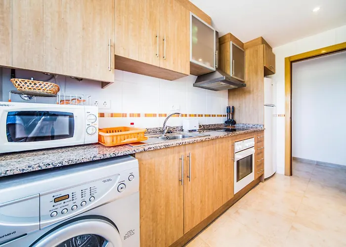 Gorgeous Apartment In Cabanes With House Sea View